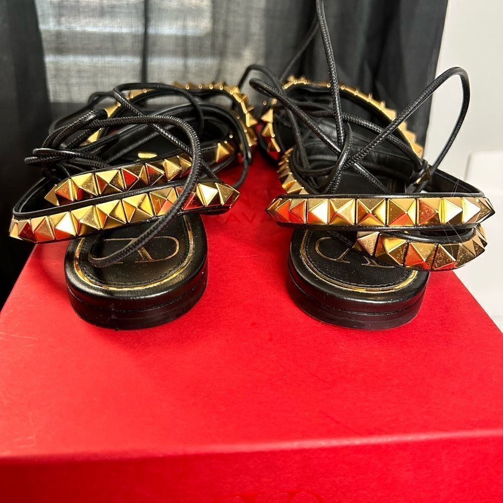 Valentino Garavani Rockstud Wraparound Sandals - Picture 8 of 14